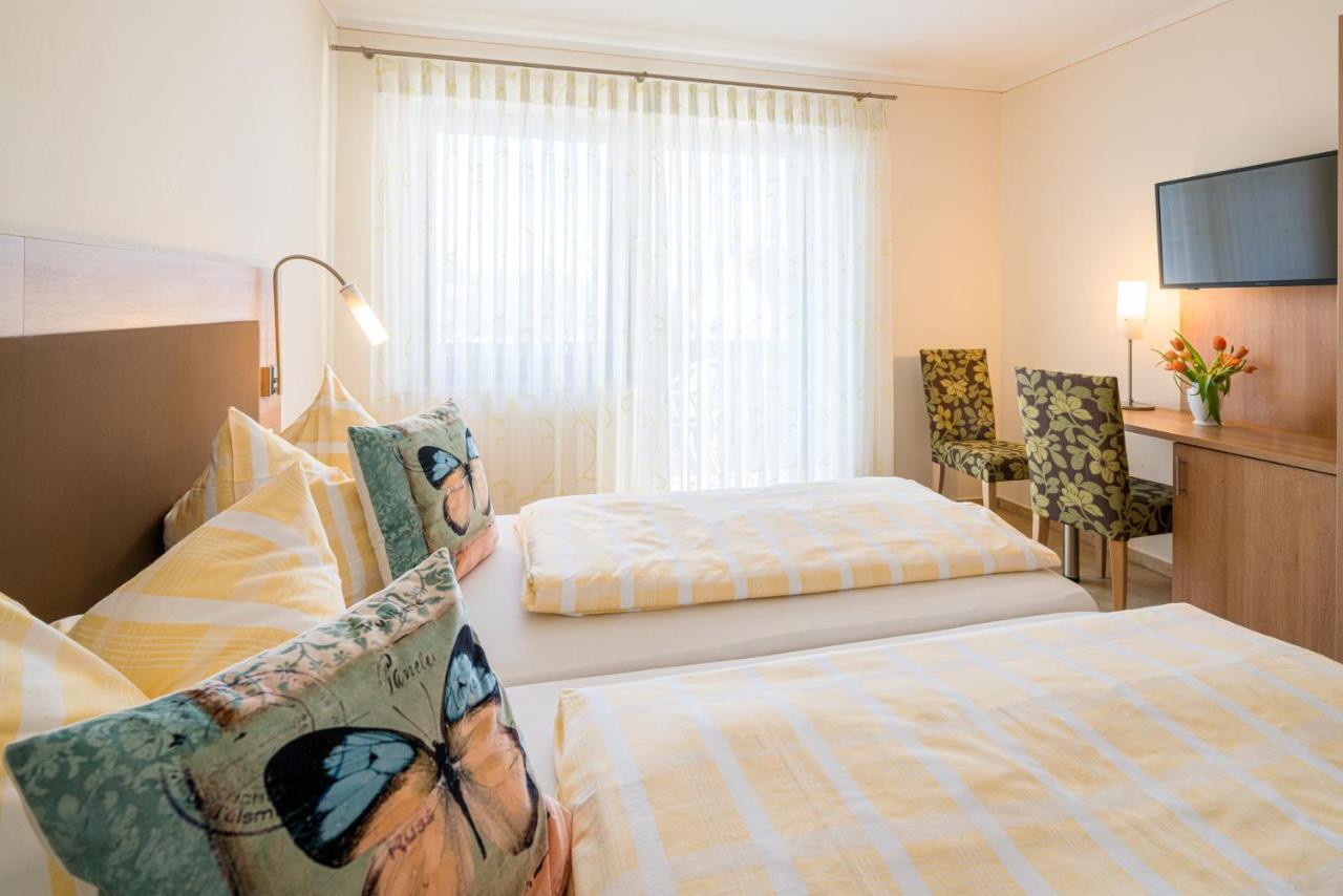 Hotel Goldener Loewe Гюнцбург Экстерьер фото