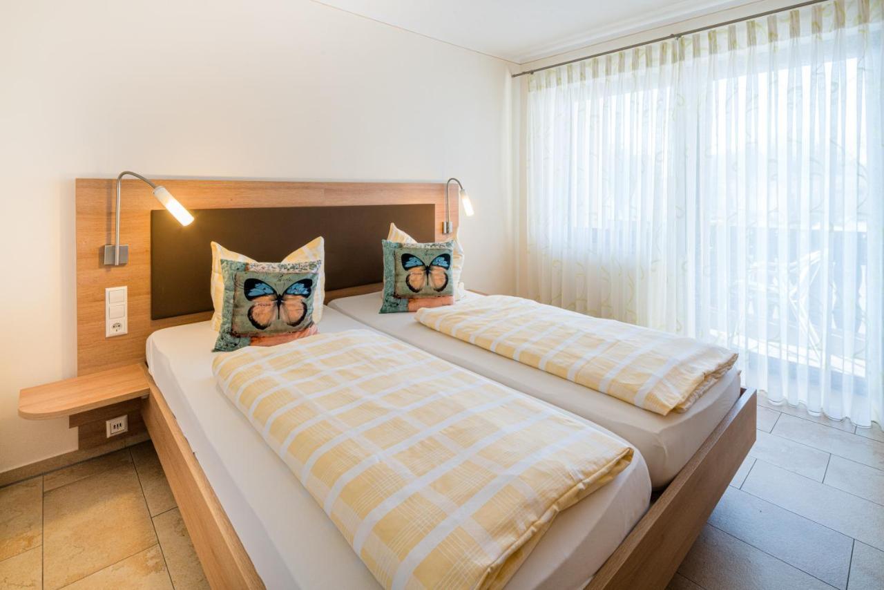 Hotel Goldener Loewe Гюнцбург Экстерьер фото