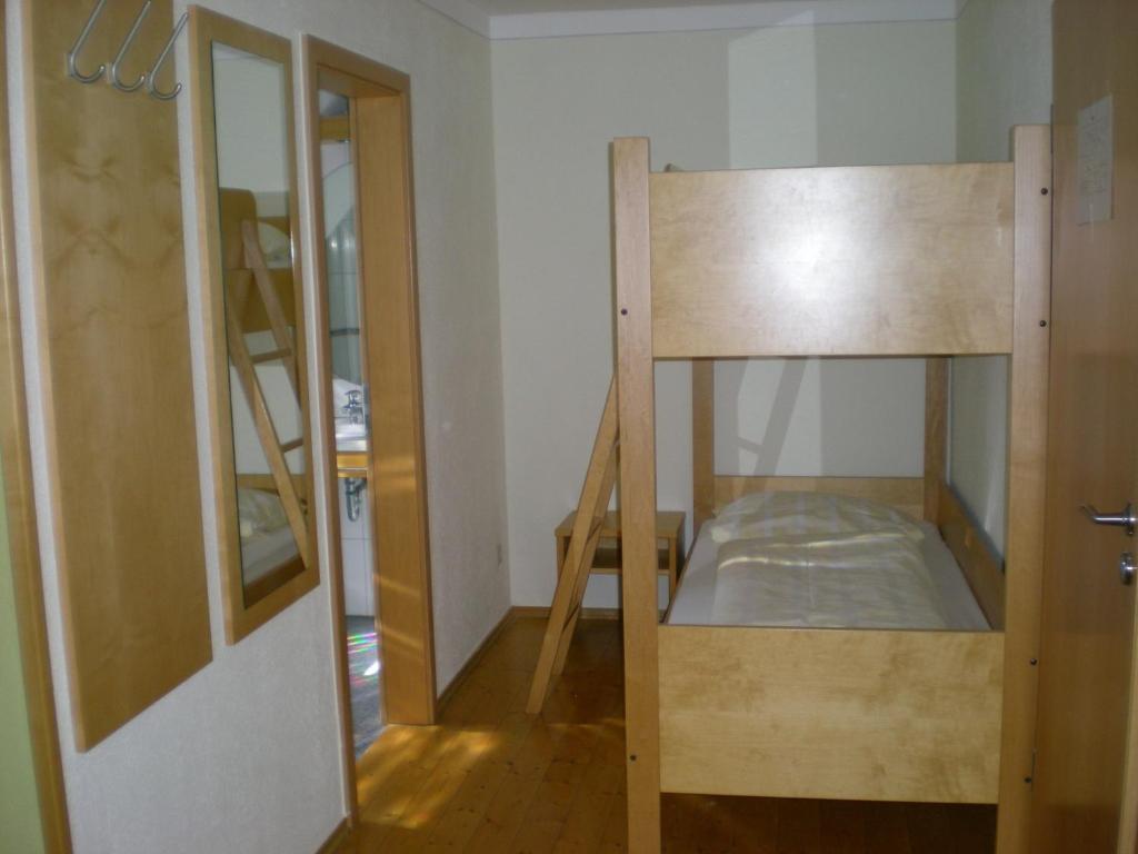 Hotel Goldener Loewe Гюнцбург Номер фото
